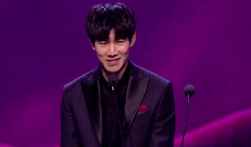 JDG教练：一二局是很有信心赢下来的 所以没改变第三局的BP