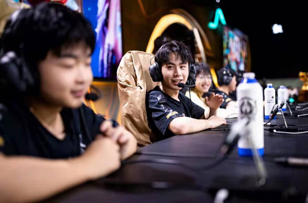 Daeny：我们团战好了很多 我们要改善的地方还很多